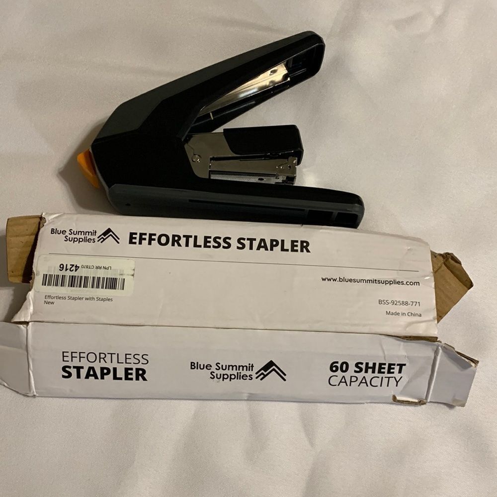 60 sheet capacity effortless stapler
